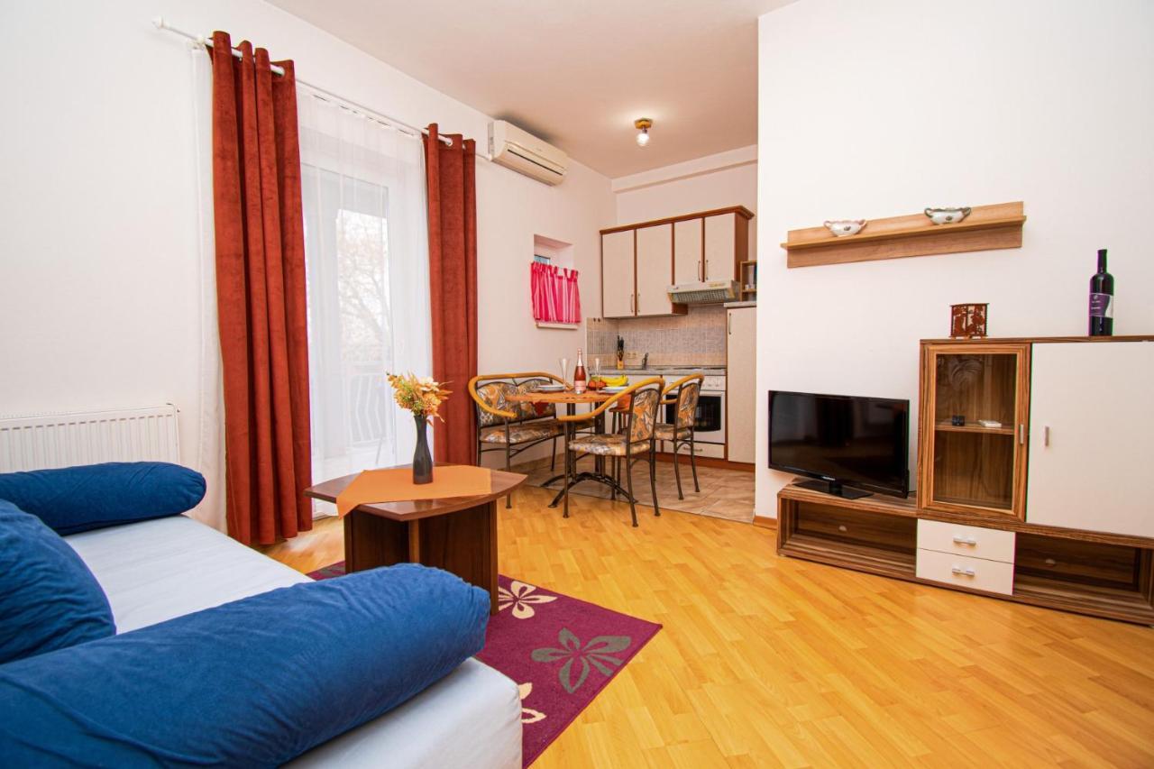 Apartments Prodan 波雷奇 外观 照片