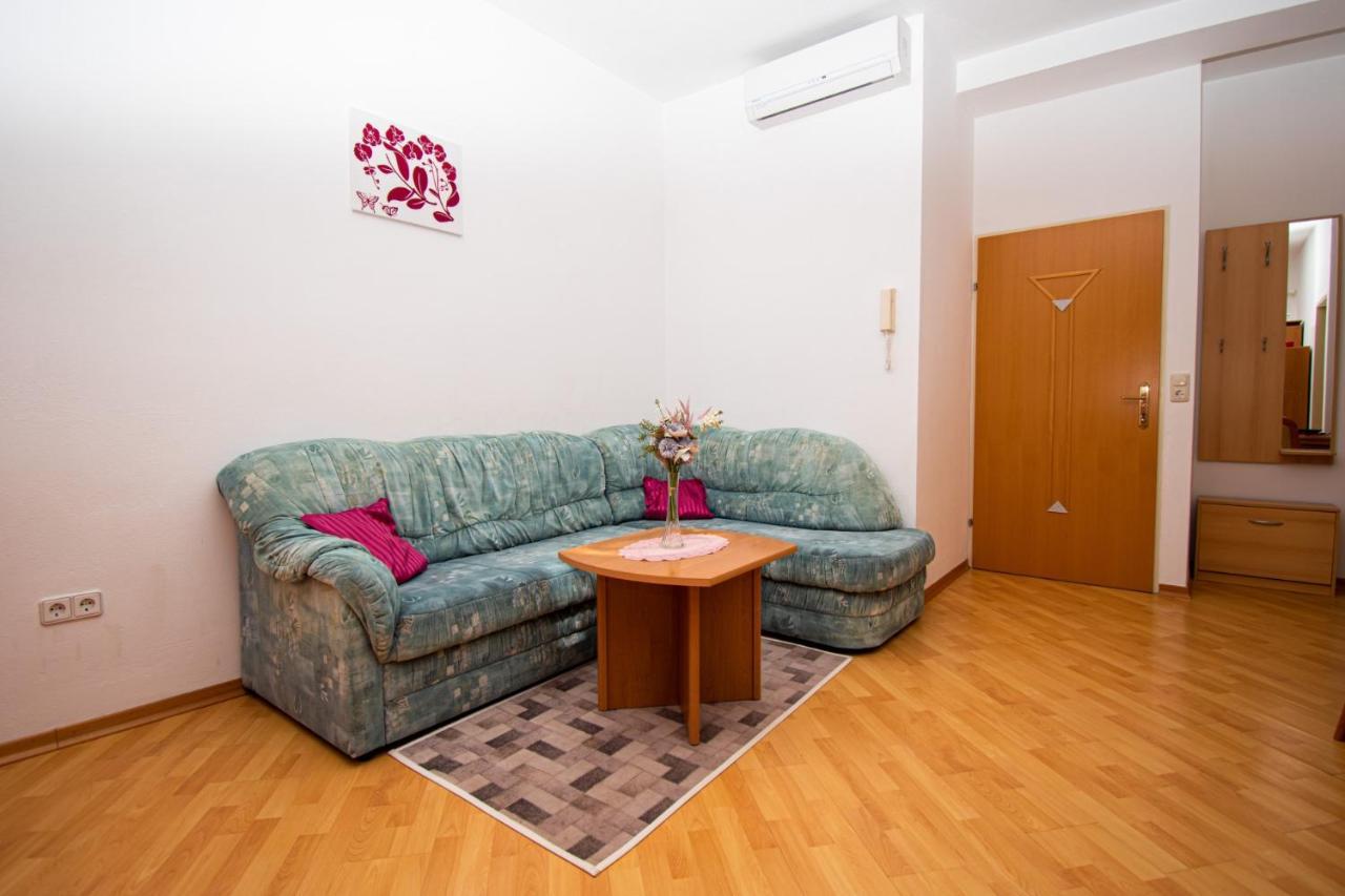 Apartments Prodan 波雷奇 外观 照片